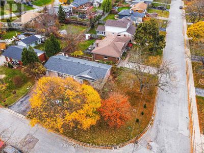 4187 Highland Park Dr, House other with 5 bedrooms, 2 bathrooms and 5 parking in Beamsville ON | Image 3