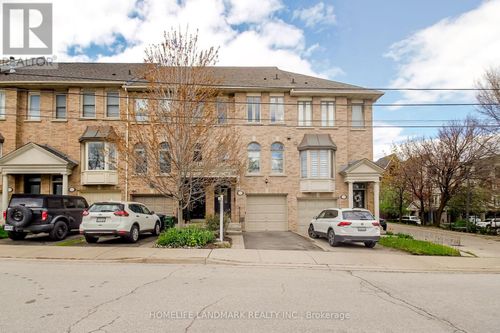 9-34 Mendota Rd, Etobicoke, ON, M8Y1E8 | Card Image