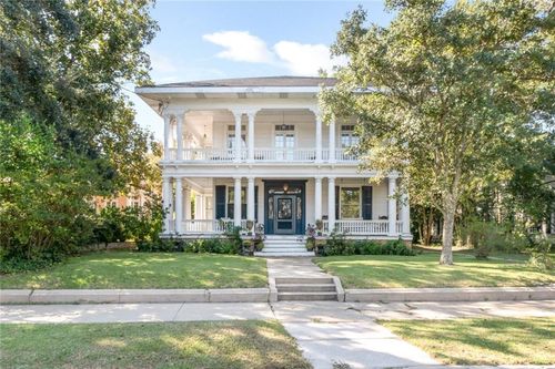 1323 Dauphin St, Mobile, AL, 36604-2121 | Card Image