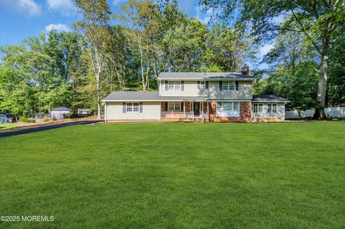 4 E Parkway Pl, Holmdel, NJ, 07733-1901 | Card Image