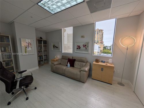 410-1805 Ponce De Leon Blvd, Coral Gables, FL, 33134 | Card Image