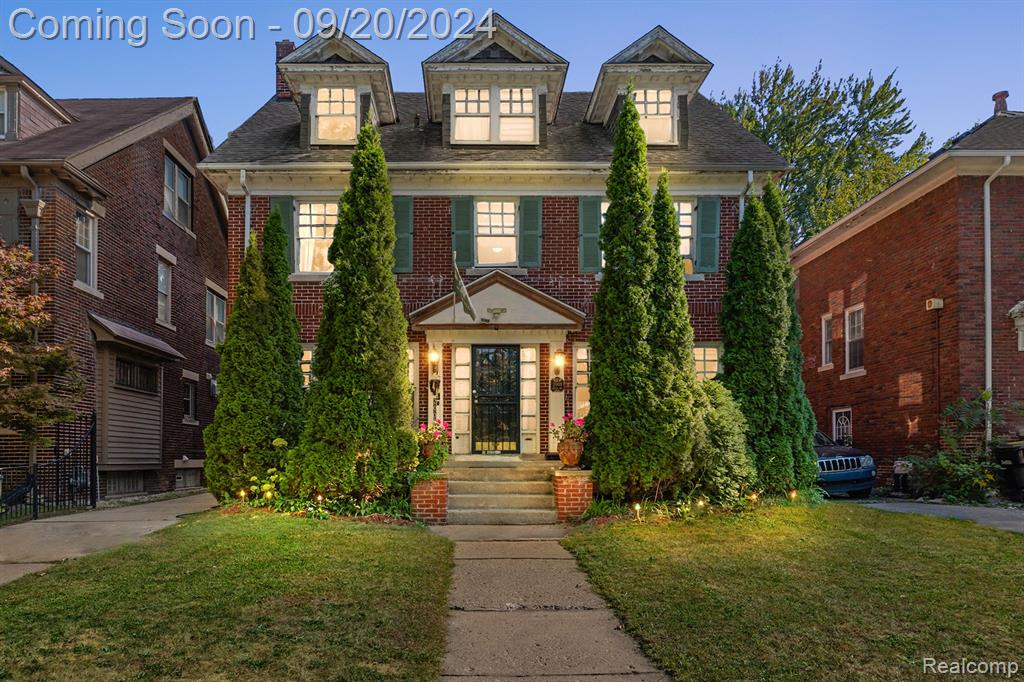 Edison St, Detroit, MI 48206