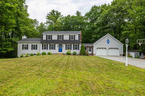 39 Lantern Ln, Hooksett, NH, 03106-2148 | Card Image