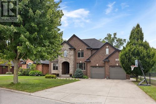 1314 Monty St, Lasalle, ON, N9J0A8 | Card Image