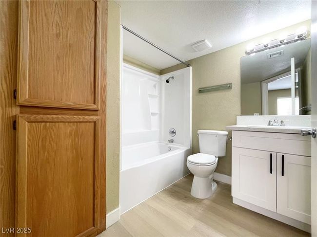 UNIT-1003 - 8410 Eldora Ave, Condo with 2 bedrooms, 2 bathrooms and null parking in Las Vegas NV | Image 17