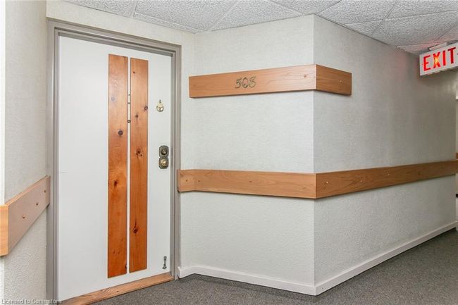 508 - 22 Marilyn Dr, House attached with 3 bedrooms, 2 bathrooms and 1 parking in Guelph ON | Image 4