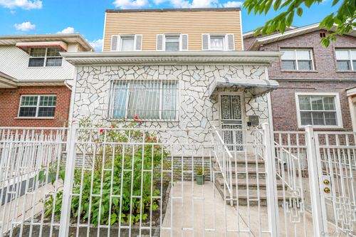 105 Hale Ave, Brooklyn, NY, 11208-1251 | Card Image
