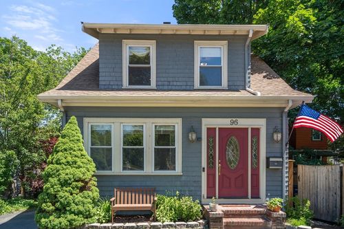 96 Beech St, Boston, MA, 02131-2715 | Card Image