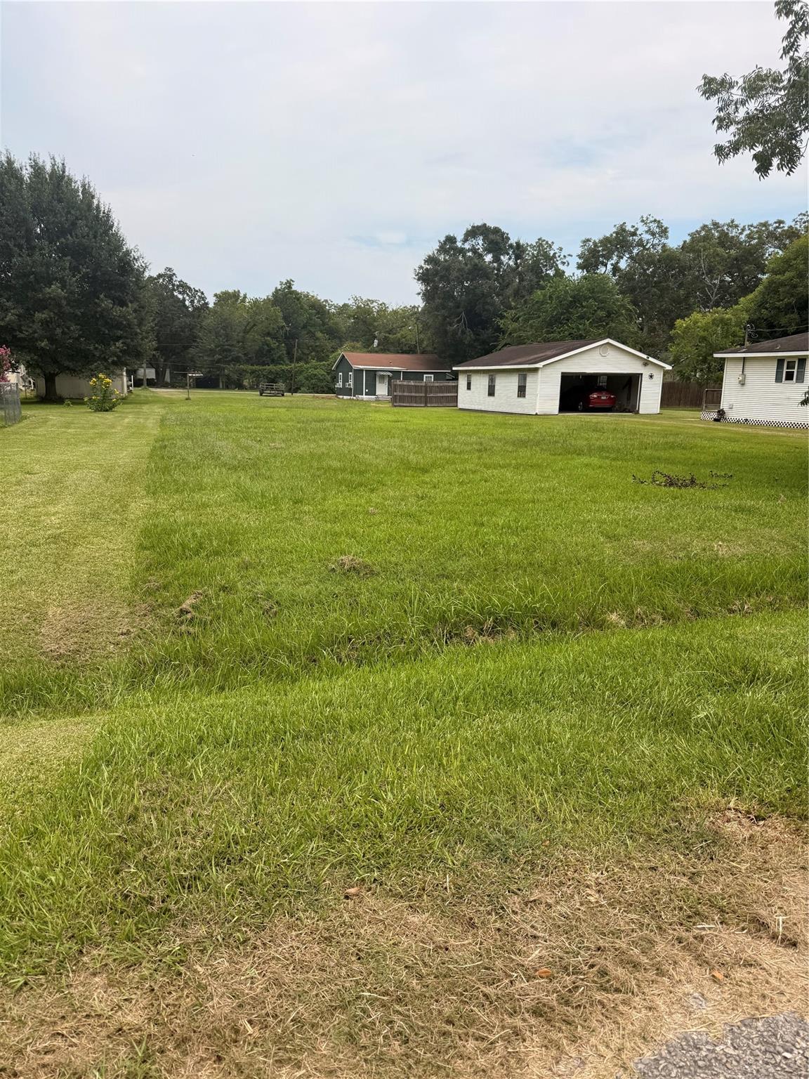 Land in Sweeny 2