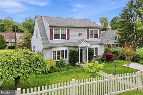 9342 Campus Ln, PHILADELPHIA, PA, 19114-3520 | Card Image