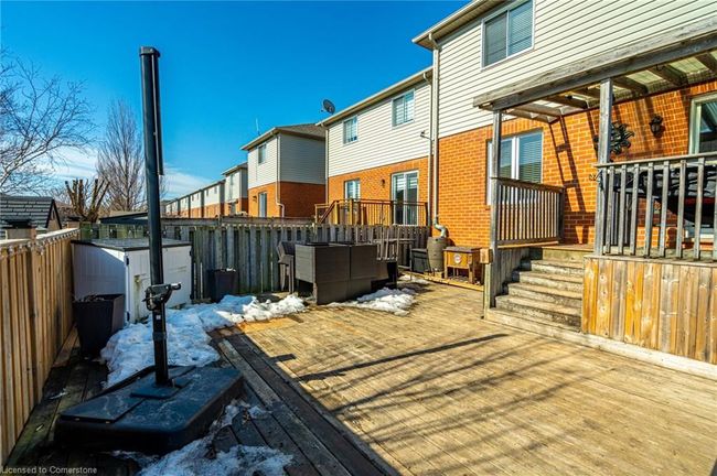 2 Bronte Crt, Townhouse with 4 bedrooms, 4 bathrooms and 3 parking in Dundas ON | Image 35