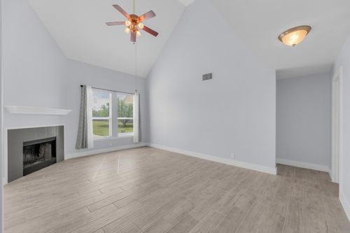 131 Martin Crossing Dr, Cedar Creek, TX, 78612-3780 | Card Image