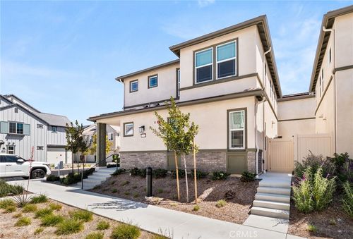 32461 Brunello Way, Temecula, CA, 92591-0389 | Card Image