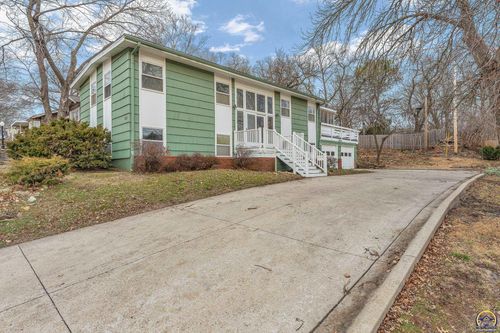 1020 Crestline Dr, Lawrence, KS, 66049 | Card Image