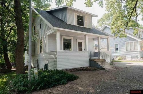 118 Circle Dr, Fairmont, MN, 56031-2124 | Card Image