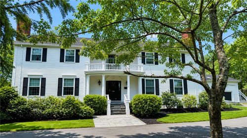 2-571 Bellevue Ave, Newport, RI, 02840-9200 | Card Image