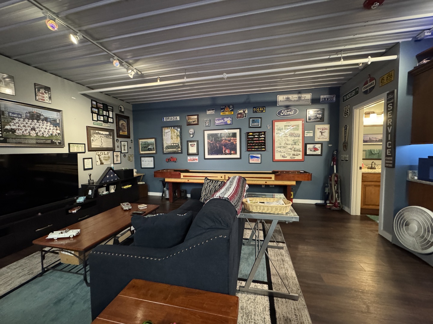 Commercial Sale in Naperville 5
