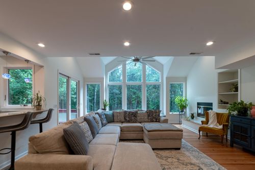 5654 Middle Creek Rd, Ravenel, SC, 29470-5661 | Card Image