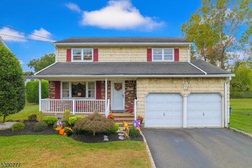 279 Madison Hill Rd, Clark, NJ, 07066-2226 | Card Image