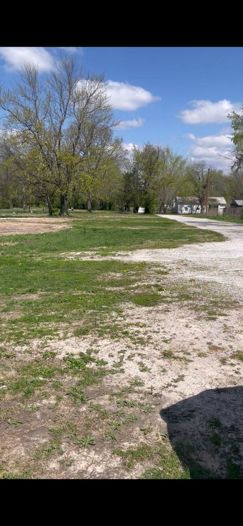 373-301-373 S Oak Ave, Sparta, MO, 65753-8203 | Card Image