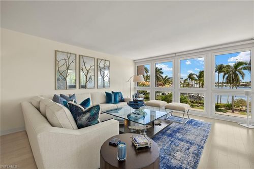 ph-3e-4031 Gulf Shore Blvd, NAPLES, FL, 34103-2606 | Card Image