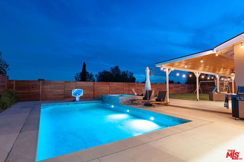 10510 Kurt St, Sylmar, CA, 91342-6934 | Card Image