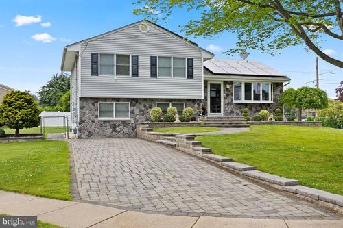 25 Toby Ln, Trenton, NJ, 08620-2603 | Card Image