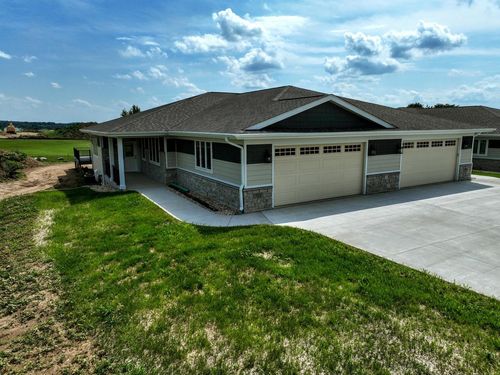 730 E Reinel Street, Jefferson, WI, 53549 | Card Image