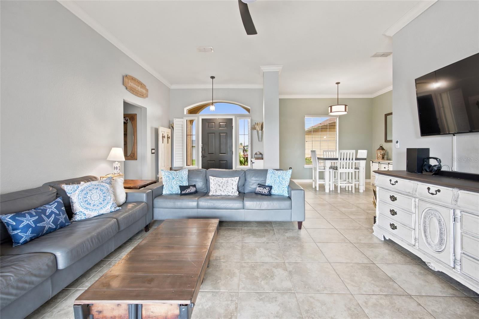 Residential in BELLEVIEW 5