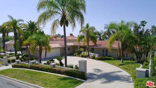 8697 Hillcrest Rd, Buena Park, CA, 90621-1011 | Card Image