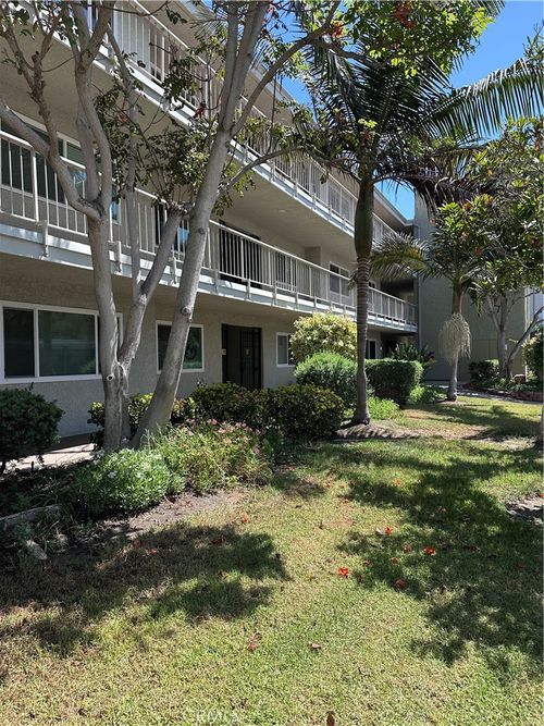 5369 Algarrobo, Laguna Woods, CA, 92637 | Card Image