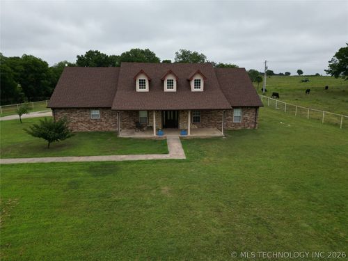 9488 Refinery Rd, Ardmore, OK, 73401-7686 | Card Image