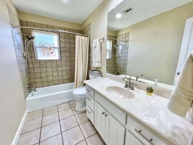 Guest House hall bathroom | Image 24