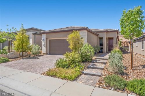 49 Stone Bluff Ln, Henderson, NV, 89011-1580 | Card Image