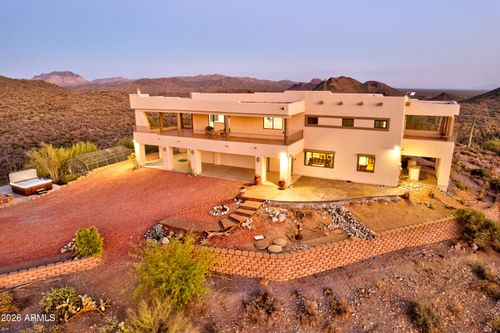 3246 N Silver Tip Trl, Queen Valley, AZ, 85118-7442 | Card Image
