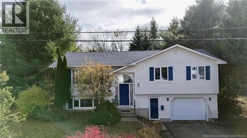 23 Newman St, New Maryland, NB, E3C1M3 | Card Image