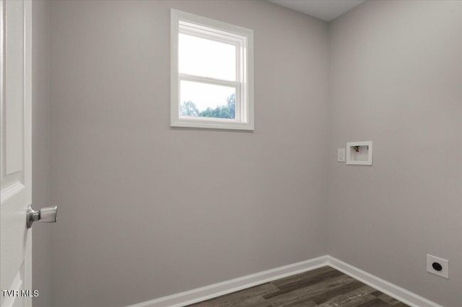 215 Brighton Pl, House other with 3 bedrooms, 3 bathrooms and null parking in Bristol TN | Image 54