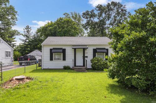 3205 N Twelfth Avenue, Evansville, IN, 47720 | Card Image