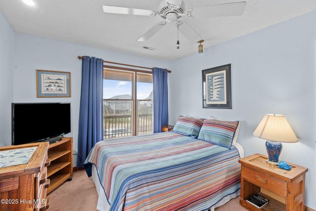 210 W Beach Dr, House other with 4 bedrooms, 2 bathrooms and null parking in Oak Island NC | Image 26