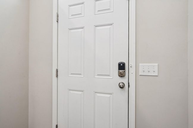 36-web-or-mls-- 8169 Central Park Way-1806-032.jpg | Image 36