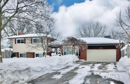 2225 Waycross Cres, Mississauga, ON, L5K1J5 | Card Image