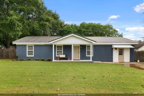 1306 Calhoun St, Tuscumbia, AL, 35674-4306 | Card Image