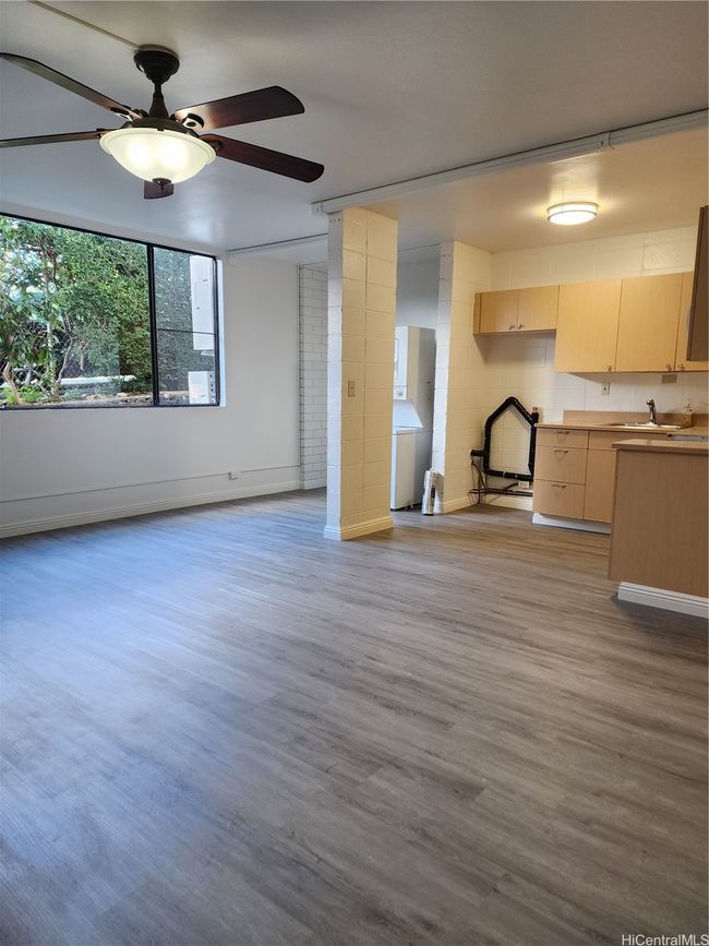 APT-109 - 2050 Nuuanu Ave, Condo with 2 bedrooms, 1 bathrooms and 1 parking in Honolulu HI | Image 4