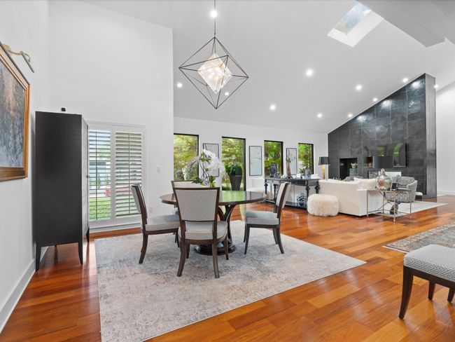 5512 Bent Tree Dr, House other with 4 bedrooms, 5 bathrooms and null parking in Dallas TX | Image 30
