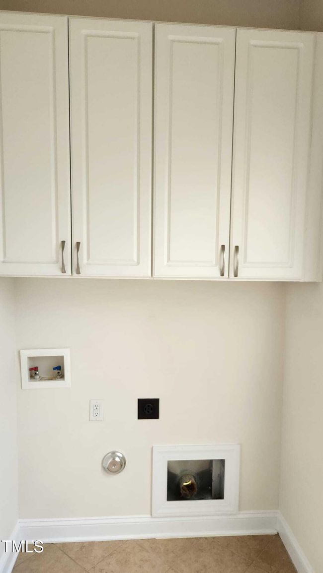 Laundry | Image 26