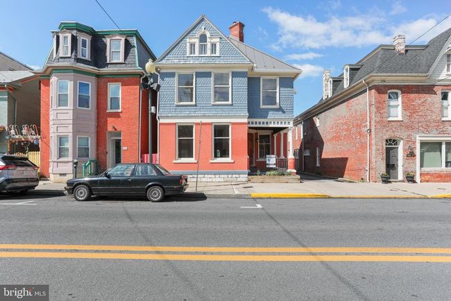 408 W King St, Home with 0 bedrooms, 4 bathrooms and null parking in MARTINSBURG WV | Image 15