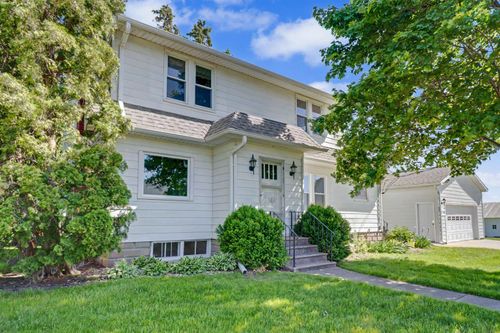 12119 S Hudson Rd, Hudson, IA, 50643-2108 | Card Image