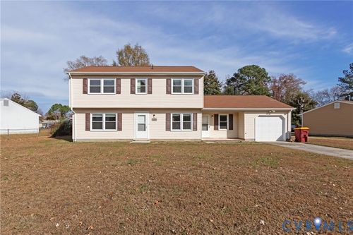 3363 Oakwood Cir, Petersburg, VA, 23805-9335 | Card Image