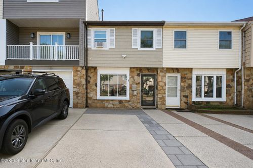 358 Tanglewood Drive, Staten Island, NY, 10308 | Card Image