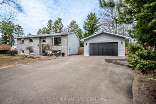 18 Cardinal Crescent, Petawawa, ON, K8H3N9 | Card Image